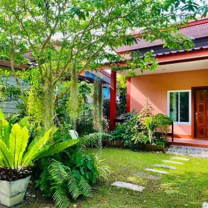 Hostel Baan Longhaad, Koh Lanta